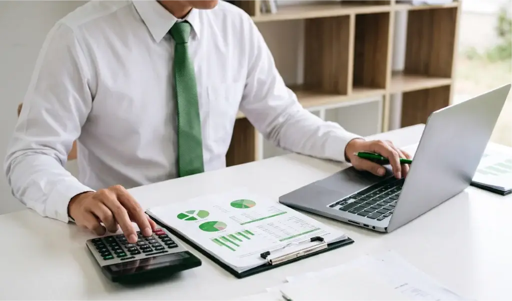 Bookkeeper responsibilities by week, month, quarter and year
